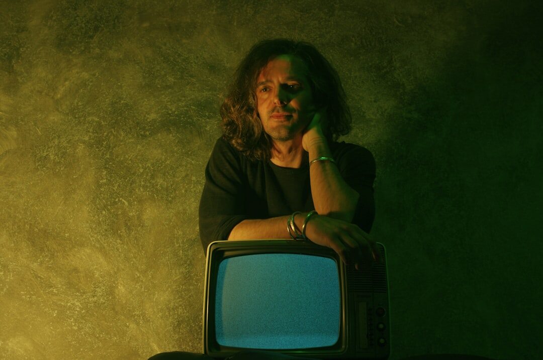 eighties tv presenter