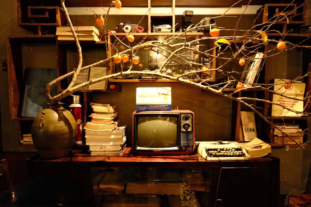 modern tv homage